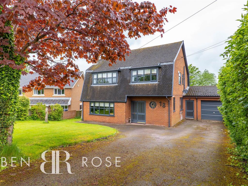 4 bed detached house for sale in Sevenoaks, Chorley PR7, £569,995