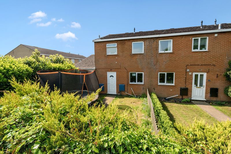 4 bed terraced house for sale in Morrell Close, Kidlington OX5, £365,000