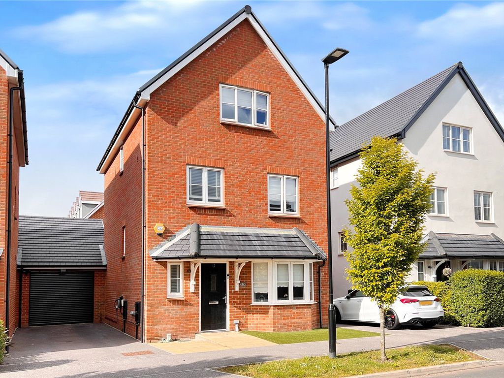 4 bed detached house for sale in Verbena Drive, Angmering, West Sussex BN16, £489,000