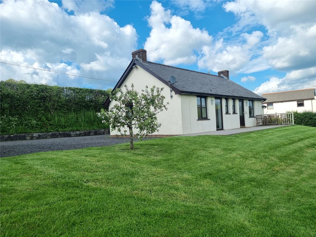 9 bed detached house for sale in Pontithel, Brecon, Powys LD3, £895,000
