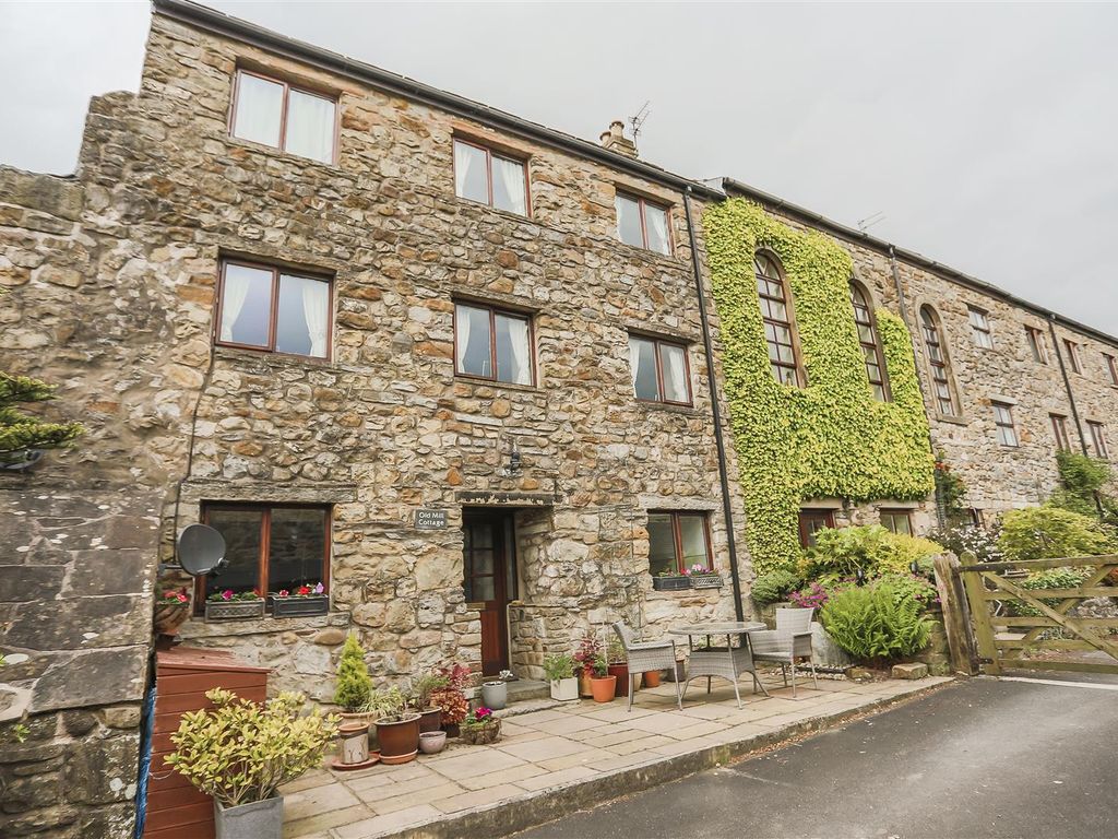 4 bed terraced house for sale in Sawley, Clitheroe BB7, £359,950
