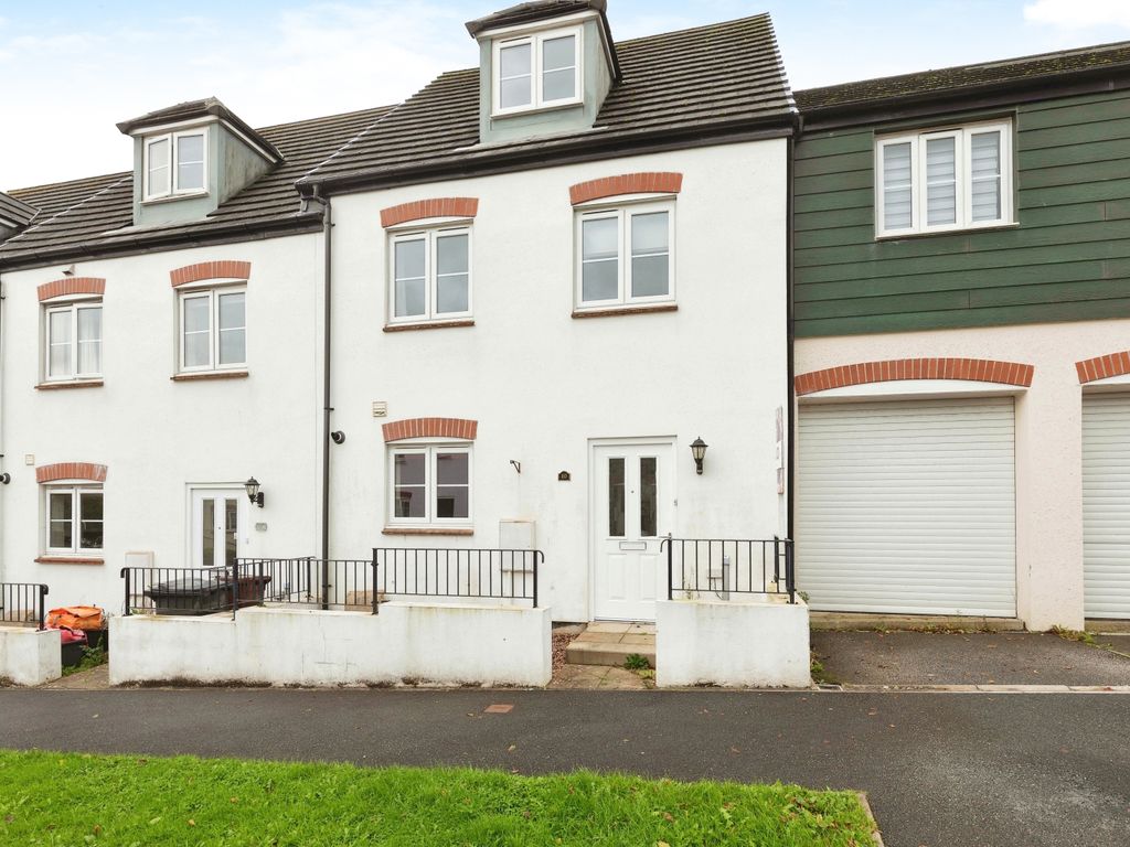 4 bed town house for sale in Carrine Way, Truro TR1, £400,000