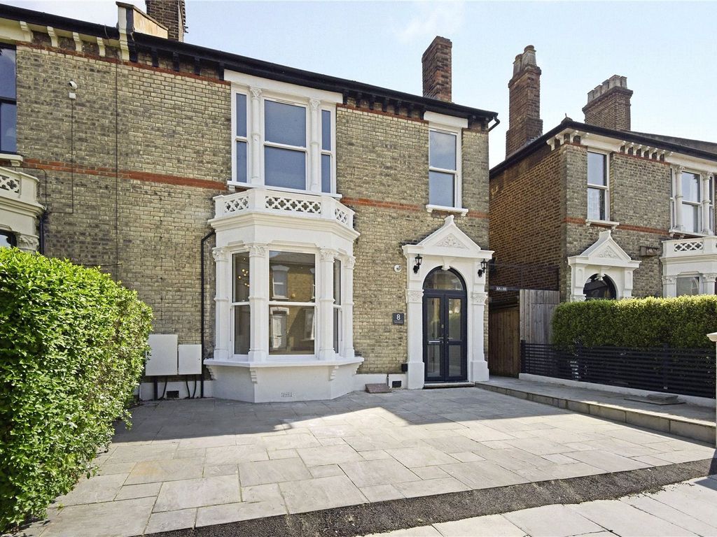 1 bed maisonette for sale in The Avenue, Haringey, London N8, £400,000