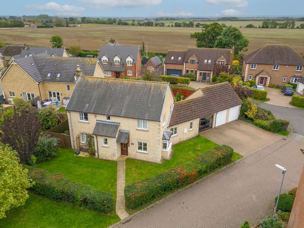 4 bed detached house for sale in St. Giles Close, Holme, Cambridgeshire. PE7, £500,000