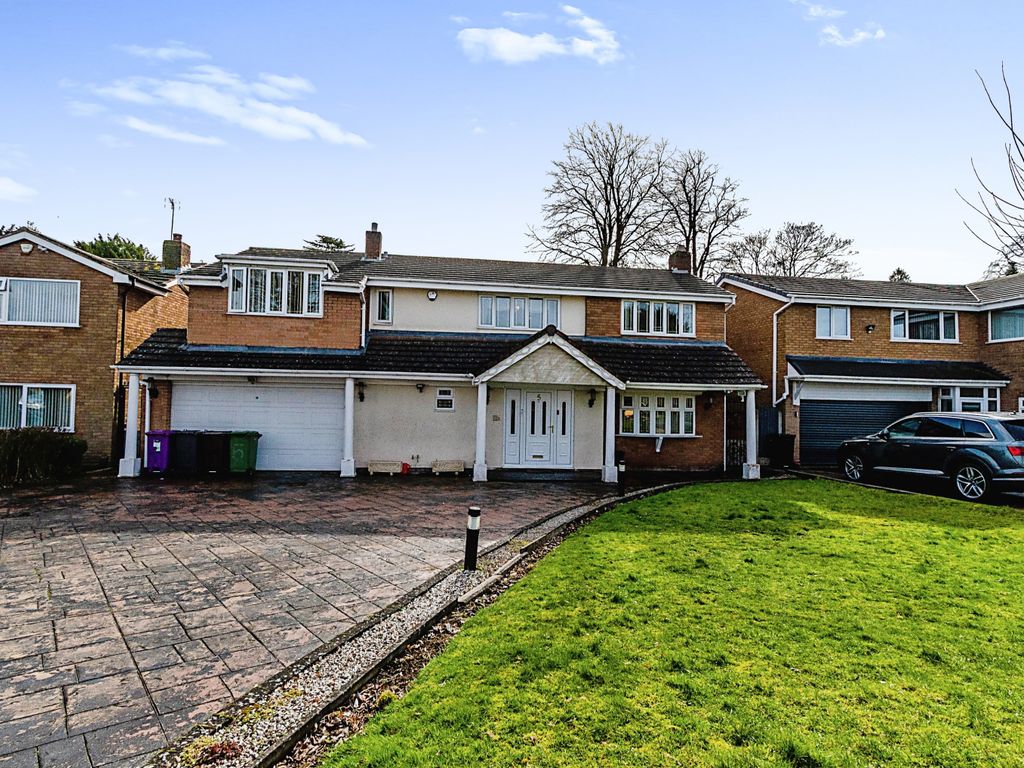 5 bed detached house for sale in Wincote Drive, Wolverhampton WV6, £799,950