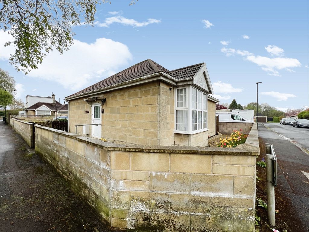 2 bed bungalow for sale in Somerdale Avenue, Bath BA2, £415,000