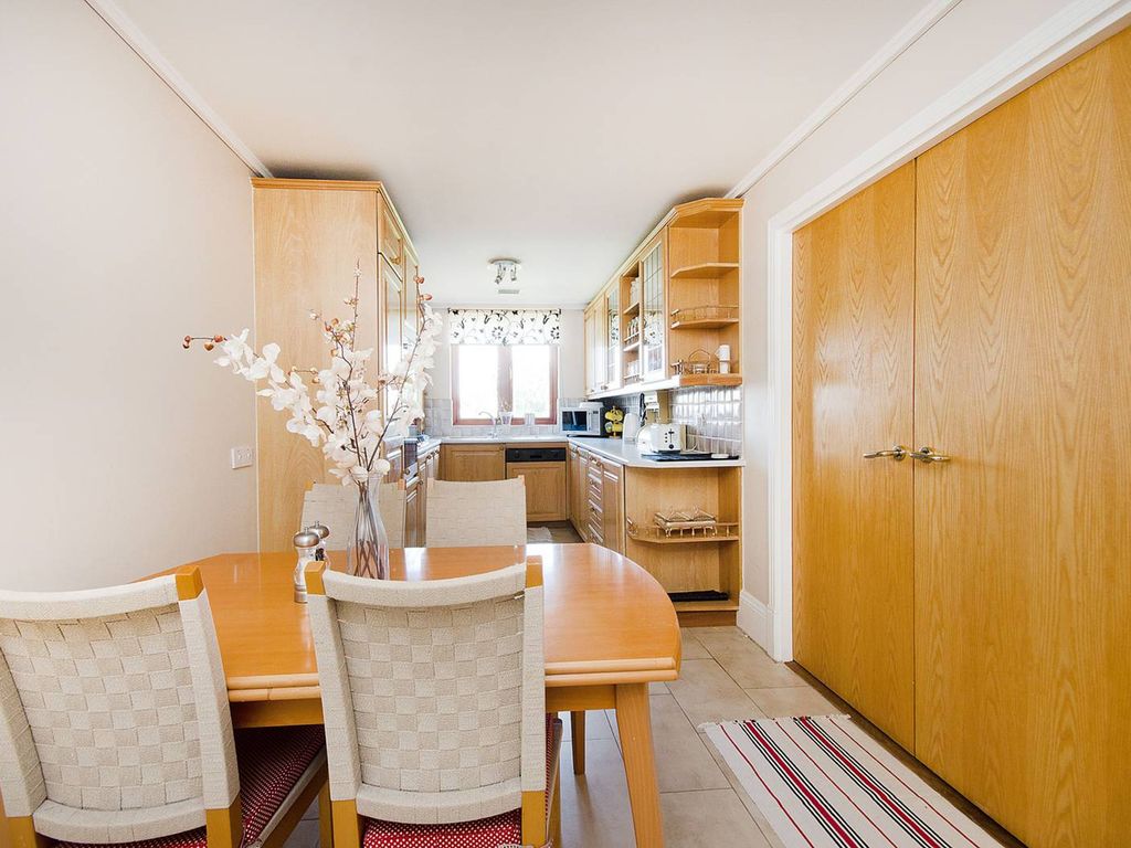 3 bed flat to rent in Sudbury Hill, Harrow On The Hill, Harrow HA1, £4,984 pcm