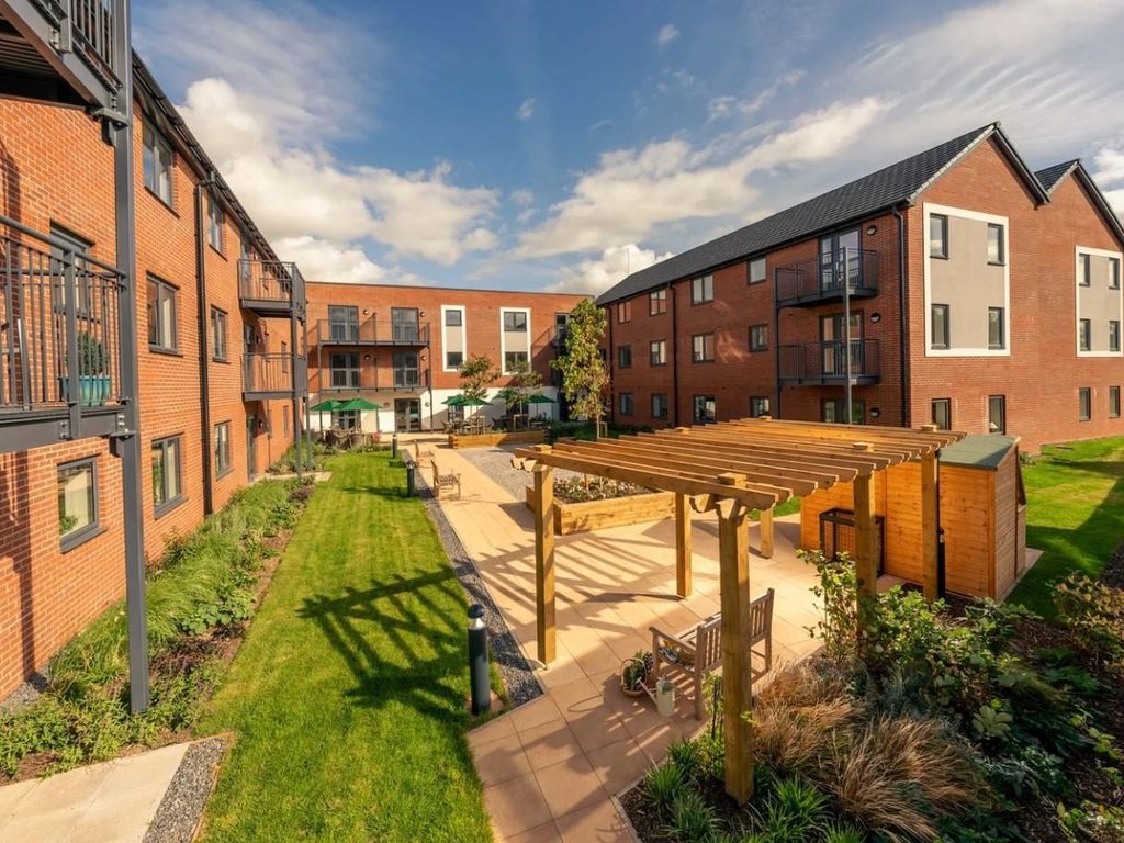 2 bed flat for sale in Pym Court Bewick Avenue, Topsham, Exeter EX3, £495,000