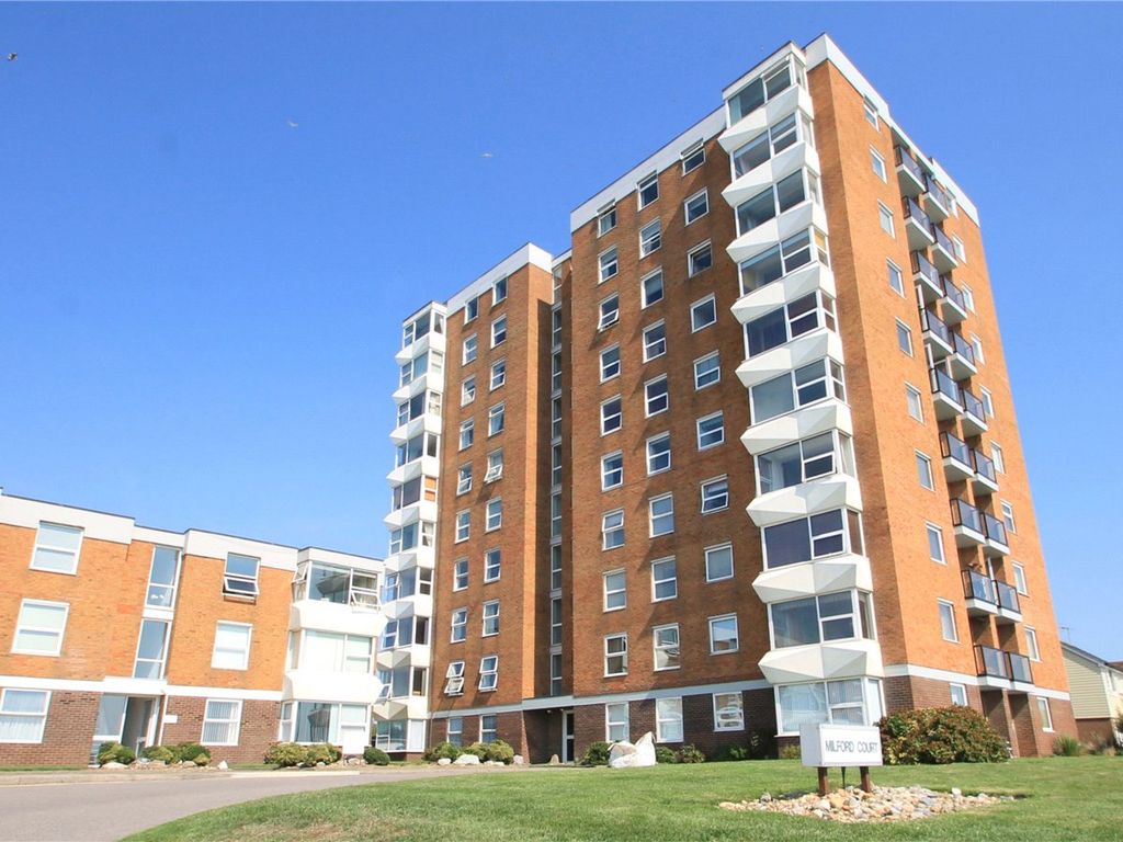 2 bed flat for sale in Brighton Road, Lancing, West Sussex BN15, £290,000