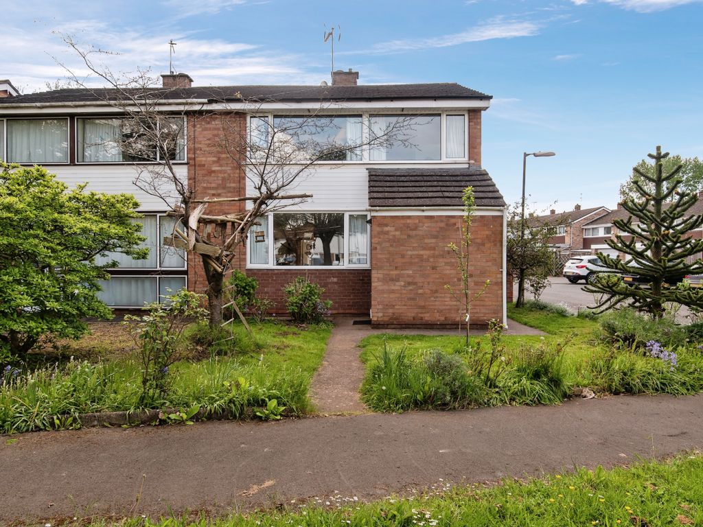 3 bed end terrace house for sale in Rockland Grove, Bristol BS16, £330,000