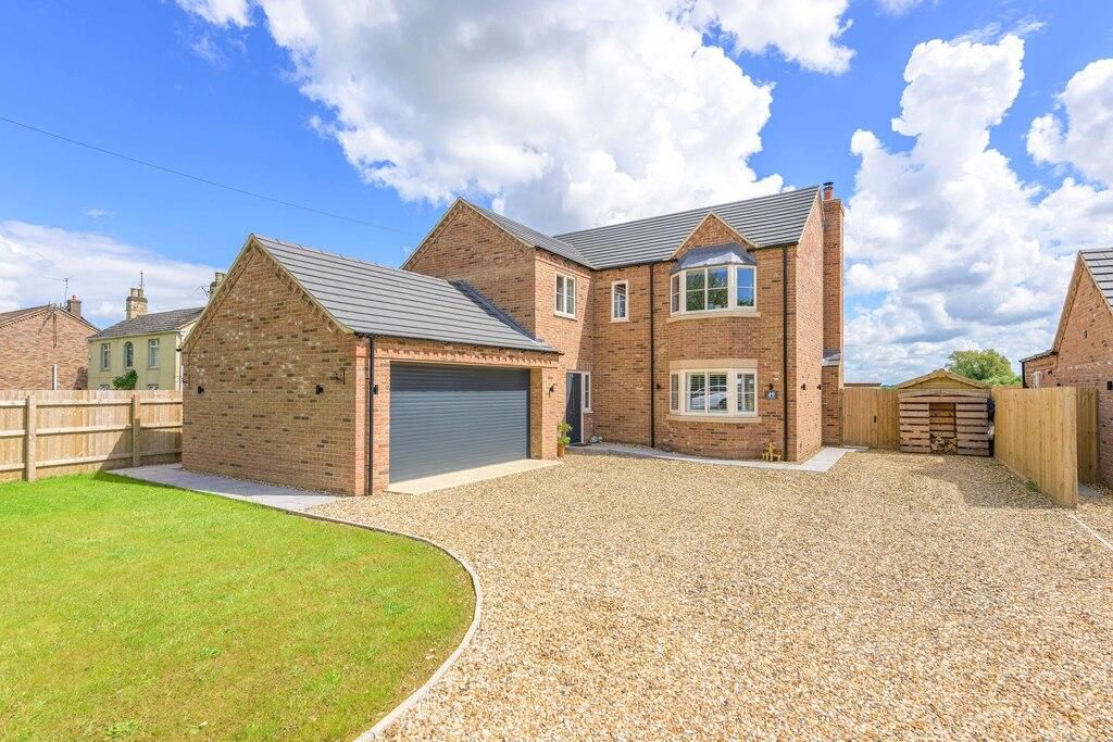 4 bed detached house for sale in Cattle Dyke, Gorefield, Wisbech PE13, £450,000