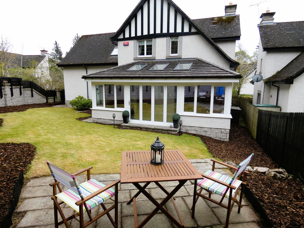 4 bed detached house for sale in Craigden, Aberdeen AB15, £485,000
