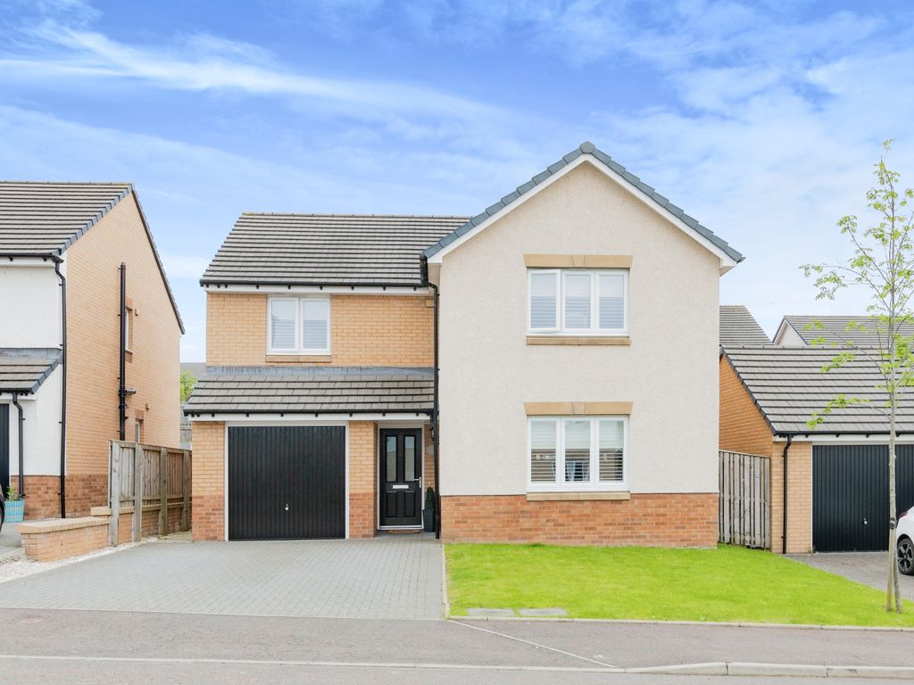 4 bed detached house for sale in Wellsgreen Gardens, Glasgow G71, £340,000