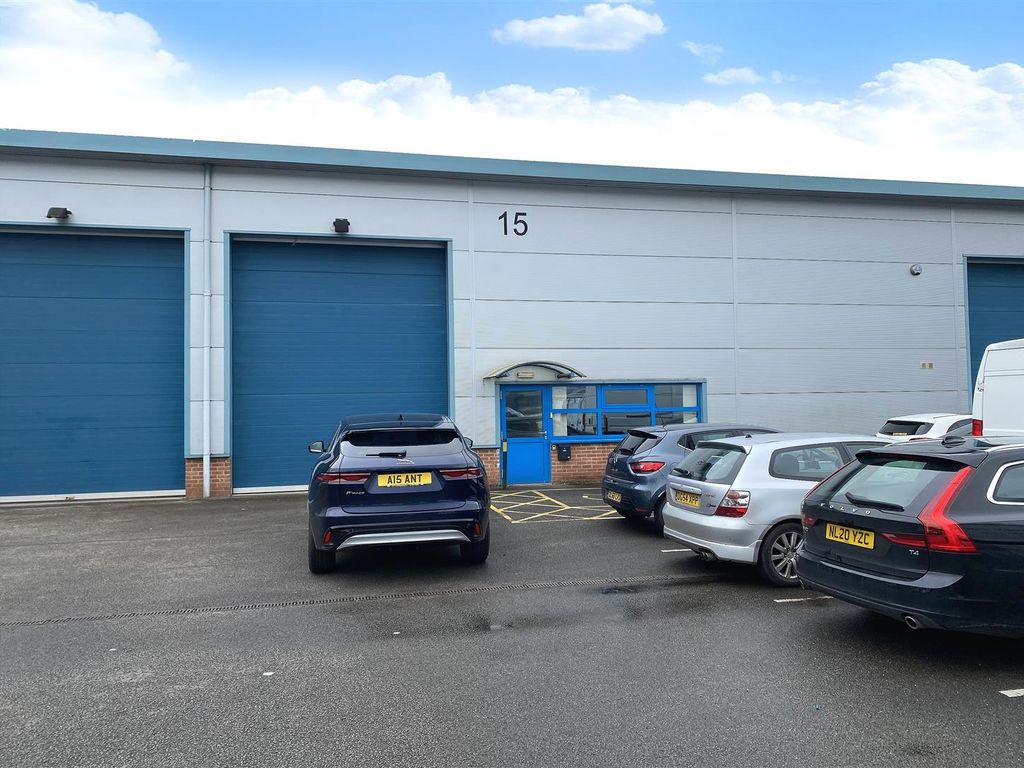 Light industrial to let in Arlington Court, Silverdale Enterprise Park Canal Row, Newcastle-Under-Lyme ST5, £36,000 pa