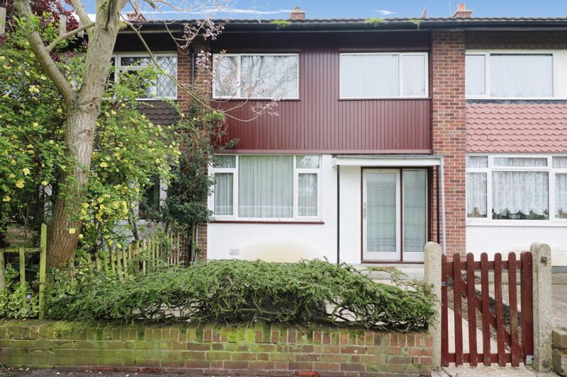 3 bed terraced house for sale in Humber Way, Langley, Slough SL3, £410,000
