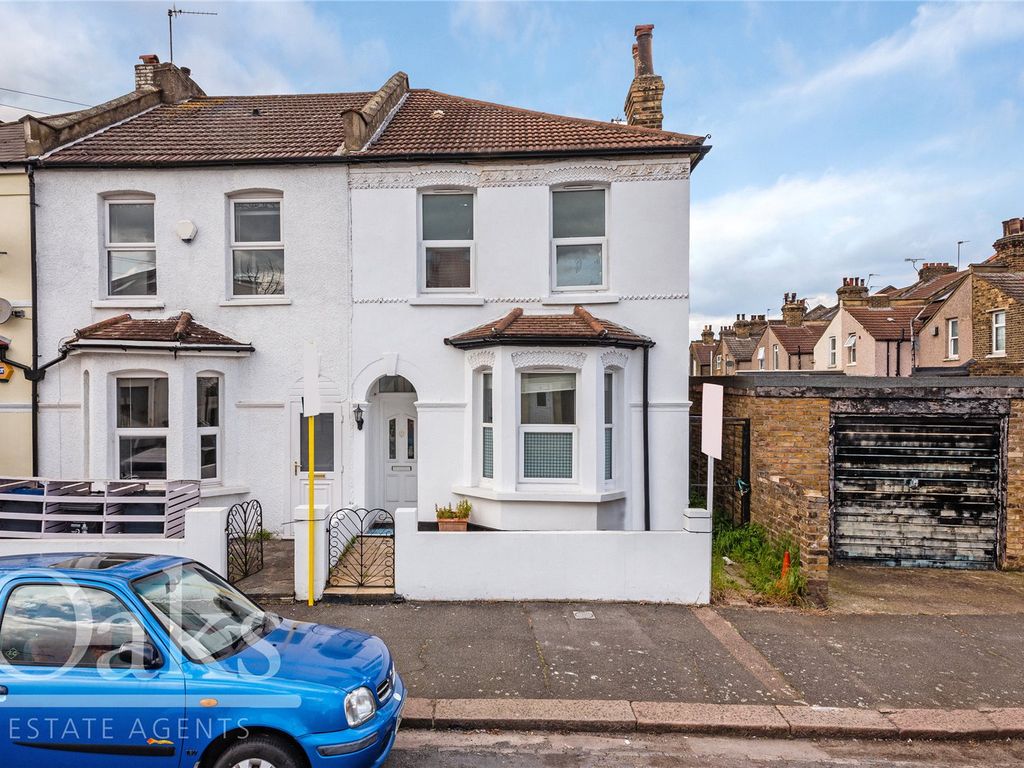 3 bed end terrace house for sale in Grafton Road, Croydon CR0, £425,000