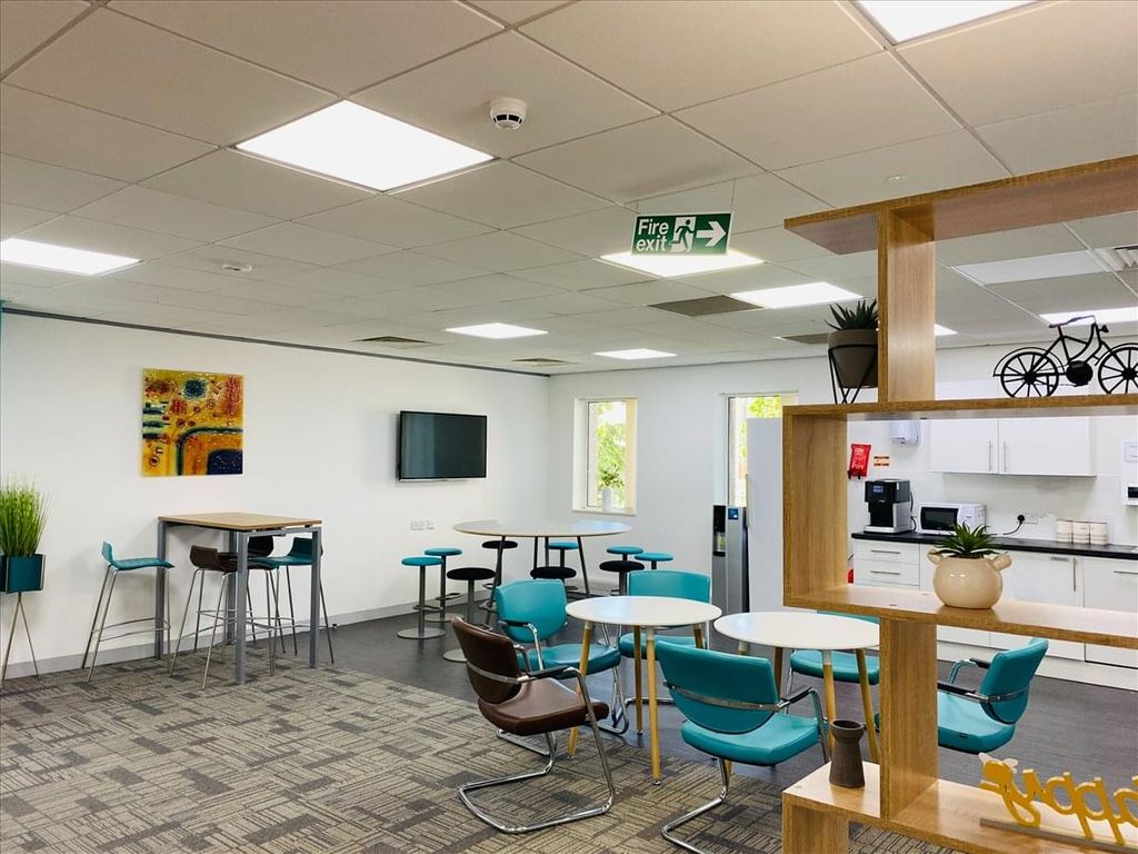 Serviced office to let in Warrington, England, United Kingdom WA3, £2,400 pa