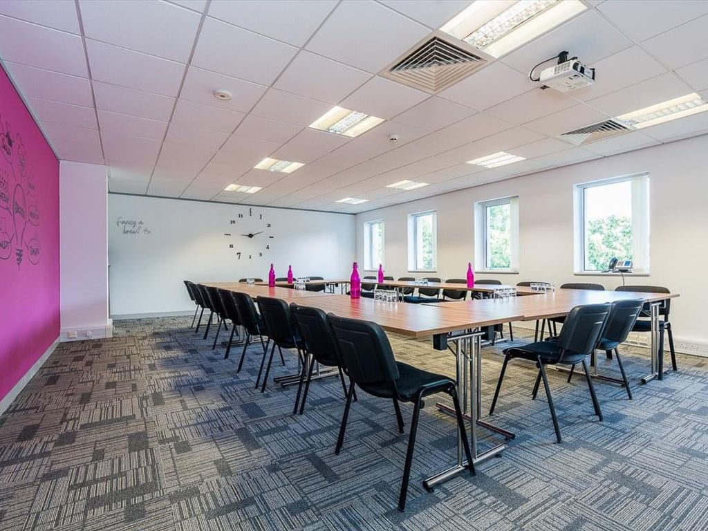 Serviced office to let in Warrington, England, United Kingdom WA3, £2,400 pa