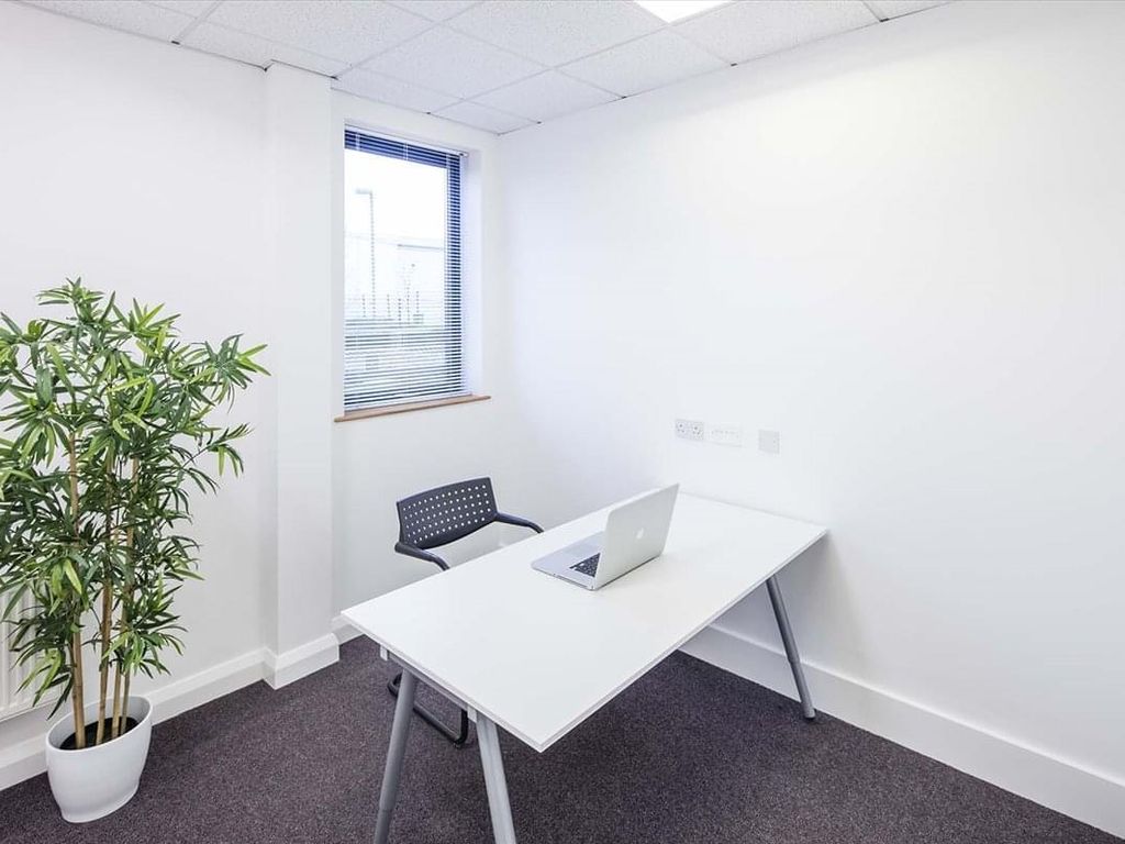 Serviced office to let in 15, Vanguard Way, Neptune Court, Cardiff CF24, £1,980 pa
