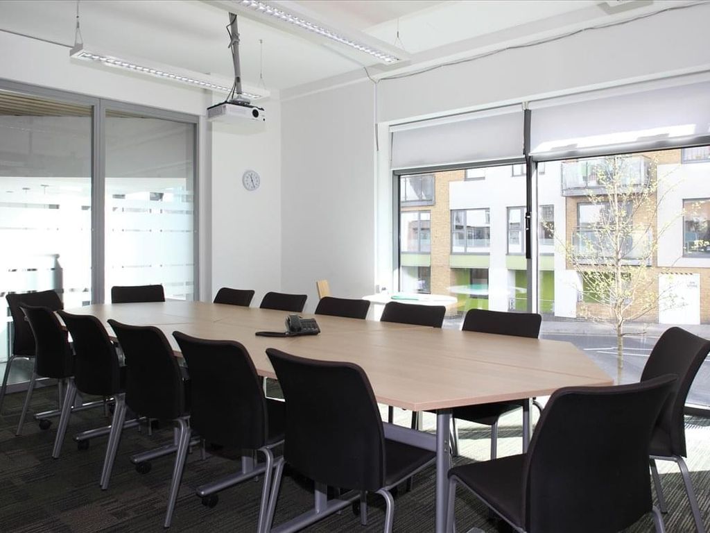 Serviced office to let in Brighton Junction, 1A Isetta Square, 35 New England Street, Brighton BN1, £1,788 pa
