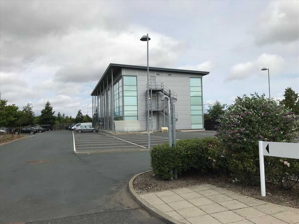 Serviced office to let in Stockton-On-Tees, England, United Kingdom TS18, £2,388 pa
