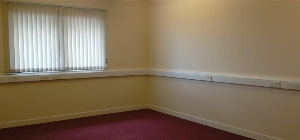 Serviced office to let in Peterhead, Scotland, United Kingdom AB42, £1,248 pa