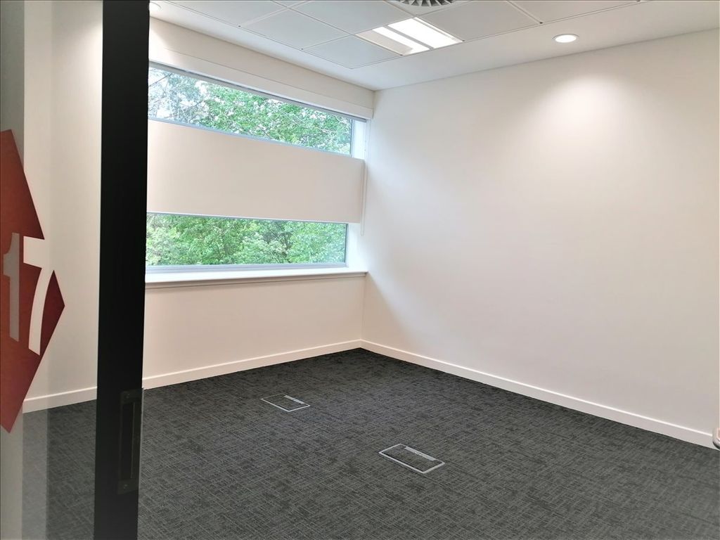 Serviced office to let in 9 Marchburn Drive, Airport Business Park, Lightyear, Glasgow, Paisley PA3, £2,220 pa