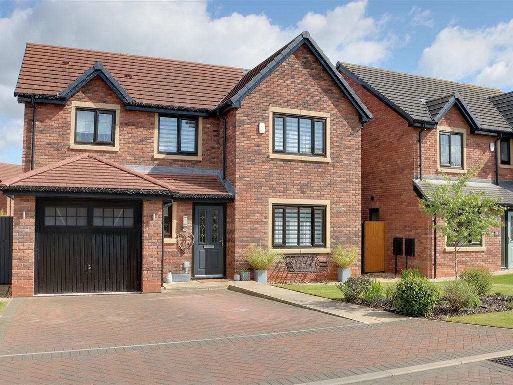 4 bed detached house for sale in Oakley Drive, Alsager, Stoke-On-Trent ST7, £425,000