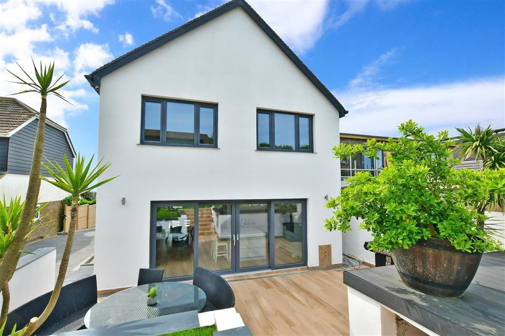 4 bed detached house for sale in Crescent Drive North, Woodingdean, Brighton, East Sussex BN2, £462,500