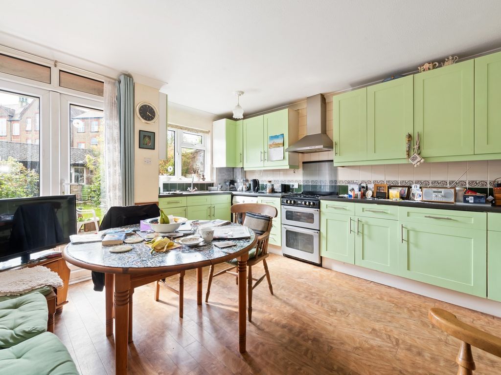 3 bed terraced house for sale in Kirton Close, Chiswick, London W4, £800,000
