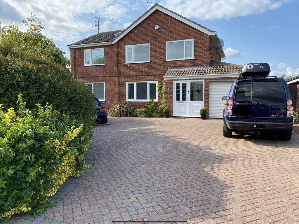 4 bed detached house for sale in Saxon Way, Bourne PE10, £440,000