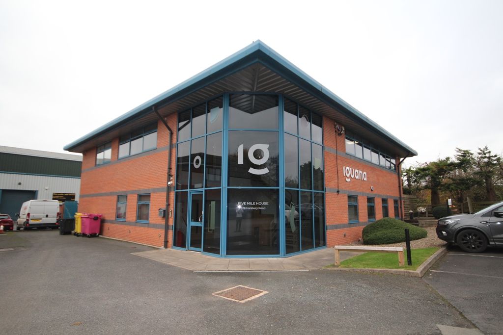 Office to let in Ground Floor Office, Five Mile House, 128 Hanbury Road, Stoke Prior, Bromsgrove, Worcestershire B60, £27,750 pa