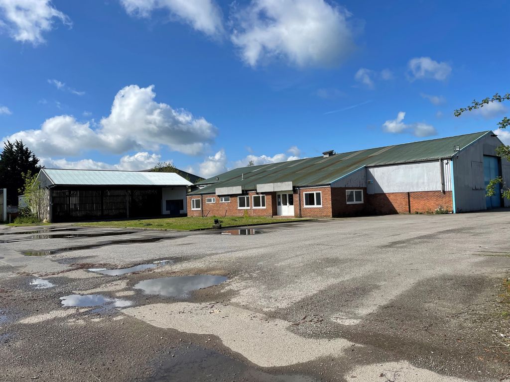 Light industrial to let in Derwent Valley Industrial Estate, Common Road, York YO19, Non quoting