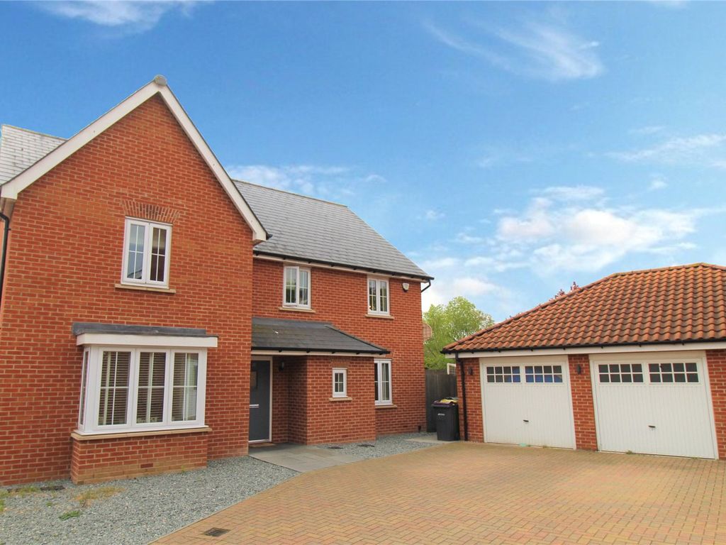 5 bed detached house for sale in Beehive Lane, Hawkwell, Hockley, Essex SS5, £725,000