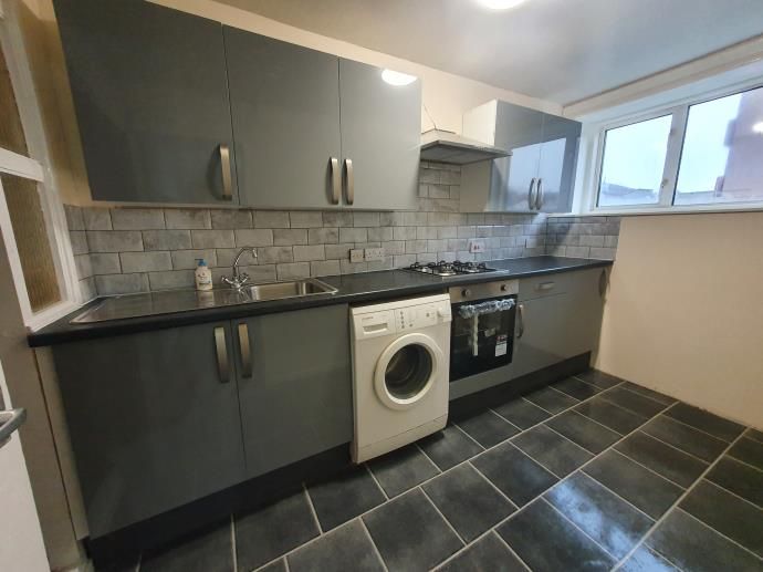 1 bed flat to rent in Glenbervie Road, Grangemouth FK3, £480 pcm