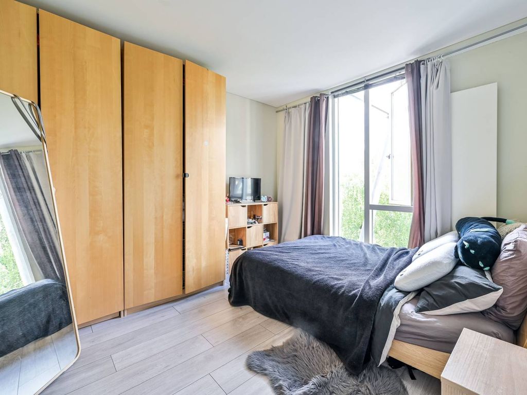 2 bed flat for sale in Child Lane, Greenwich Millennium Village, London SE10, £485,000