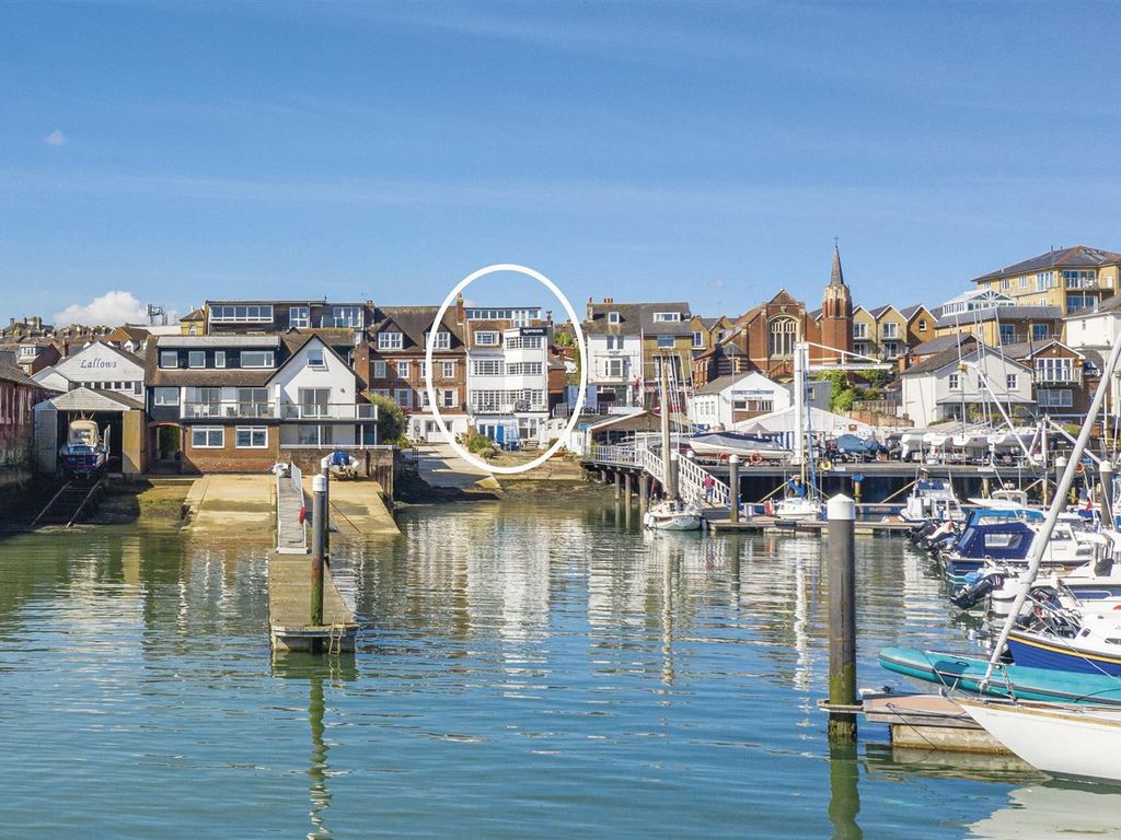 Property for sale in Birmingham Road, Cowes PO31, £995,000