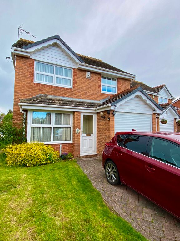 3 bed detached house to rent in The Larches, Faversham ME13, £1,500 pcm