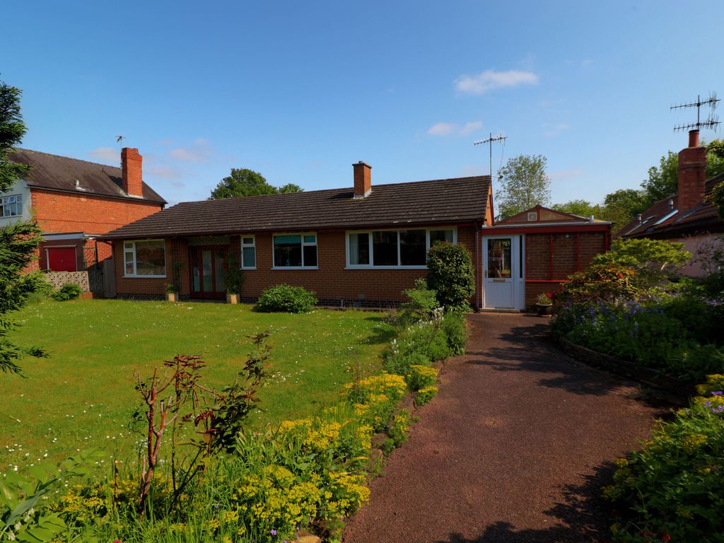 3 bed bungalow for sale in Awsworth Lane, Cossall, Nottingham NG16, £475,000