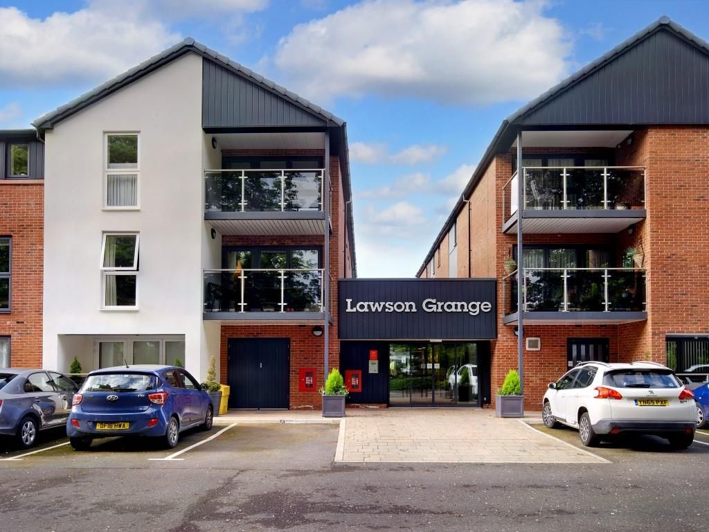 1 bed flat for sale in Lawson Grange, Holly Road North, Wilmslow, Cheshire East SK9, £350,000