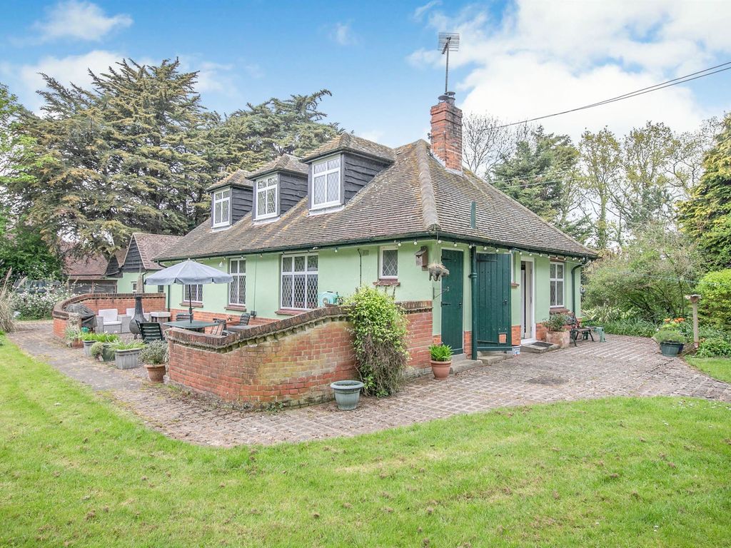 3 bed bungalow for sale in Thorpe Park Lane, Thorpe-Le-Soken, Clacton-On-Sea CO16, £930,000