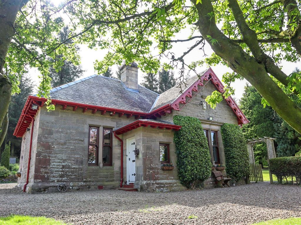 4 bed cottage for sale in Sandilands, Lanark, South Lanarkshire ML11, £449,500