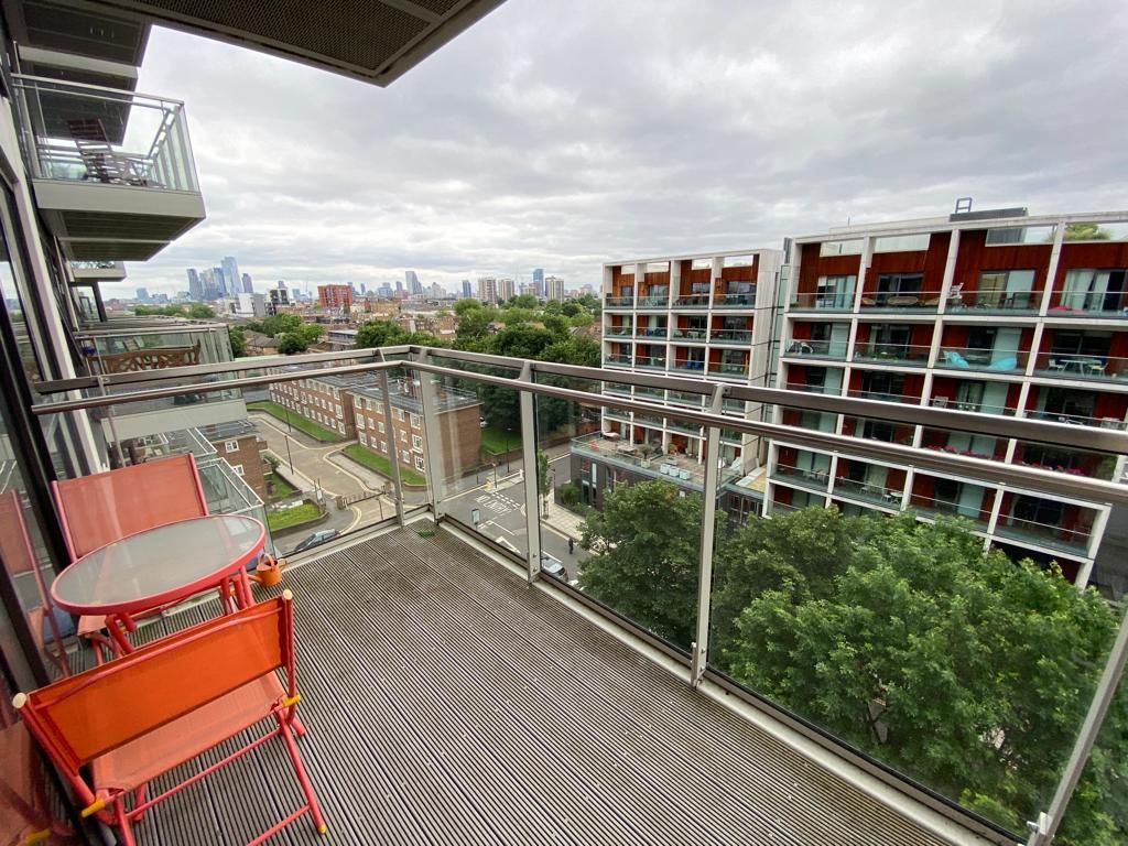 1 bed flat for sale in Zest House, Dalston, London E8, £500,000