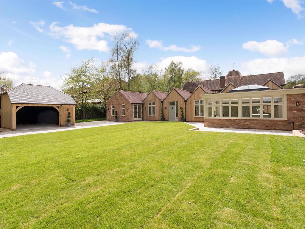 3 bed detached house for sale in Station Lane, Lapworth, Solihull, Warwickshire B94, £895,000