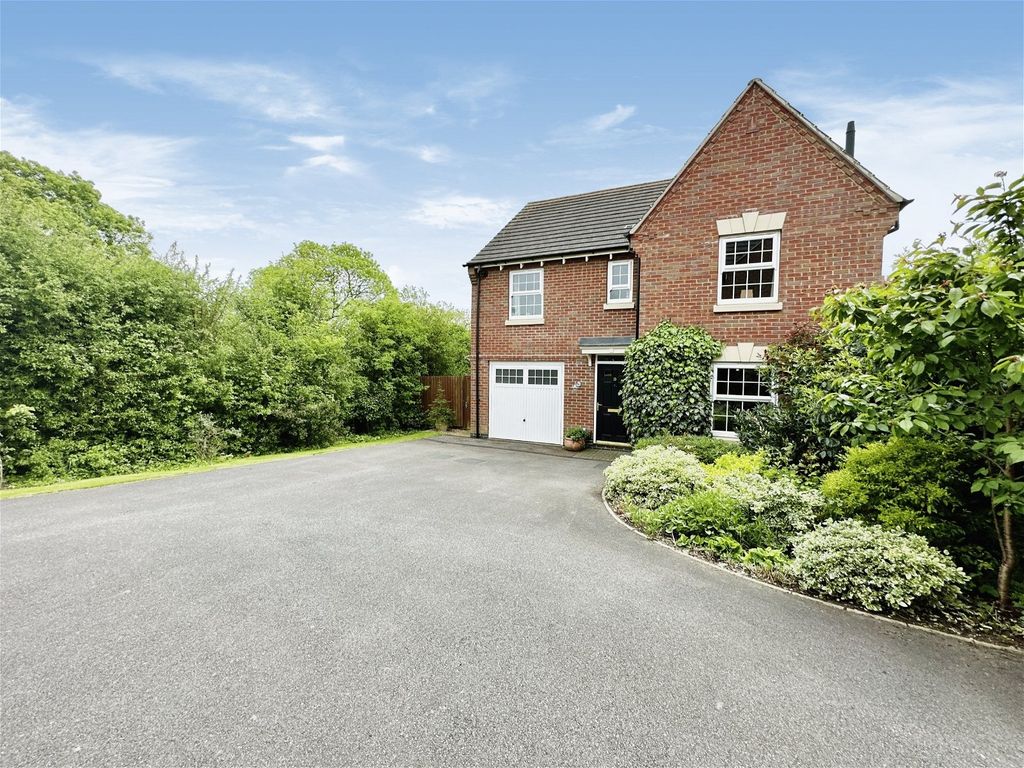 4 bed detached house for sale in Graves Way, Anstey, Leicester LE7, £425,000