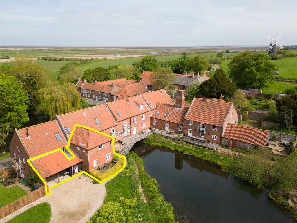 2 bed property for sale in Tower Road, Burnham Overy Staithe PE31, £480,000