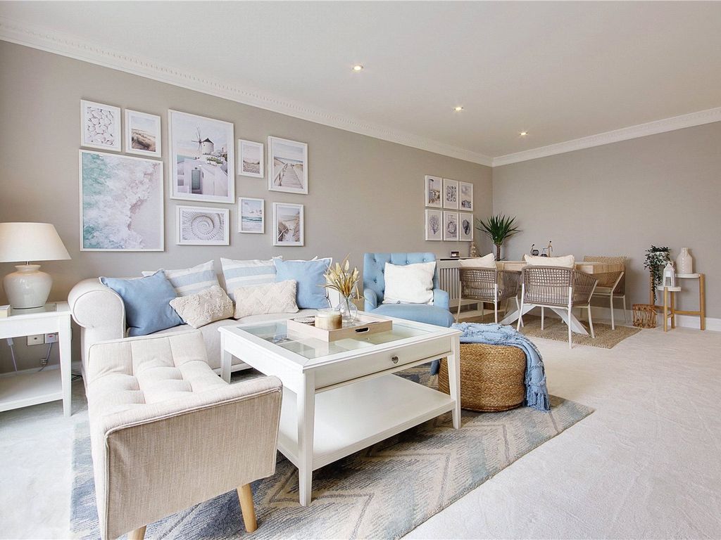 2 bed flat for sale in Banks Road, Sandbanks, Poole, Dorset BH13, £795,000