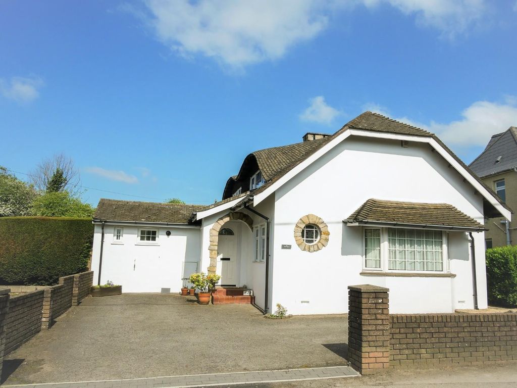 4 bed detached house for sale in Cardiff Road, Dinas Powys CF64, £399,950