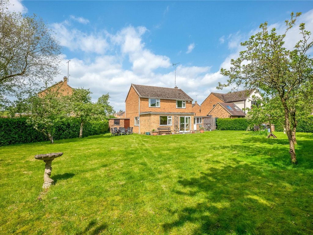 3 bed detached house for sale in Broad Close, Barford St Michael, Banbury, Oxfordshire OX15, £500,000