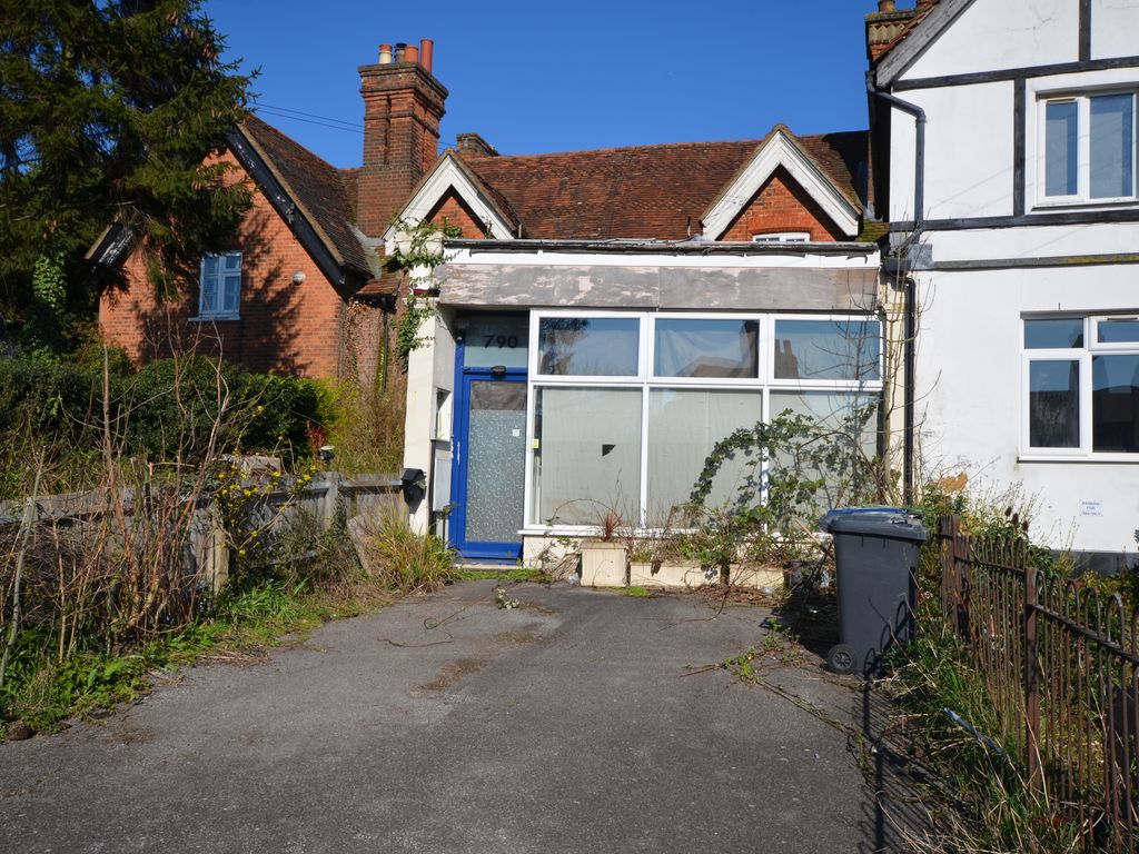 2 bed terraced house for sale in Kenton Lane, Harrow HA3, £475,000